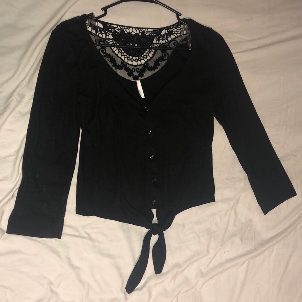 Black crop top